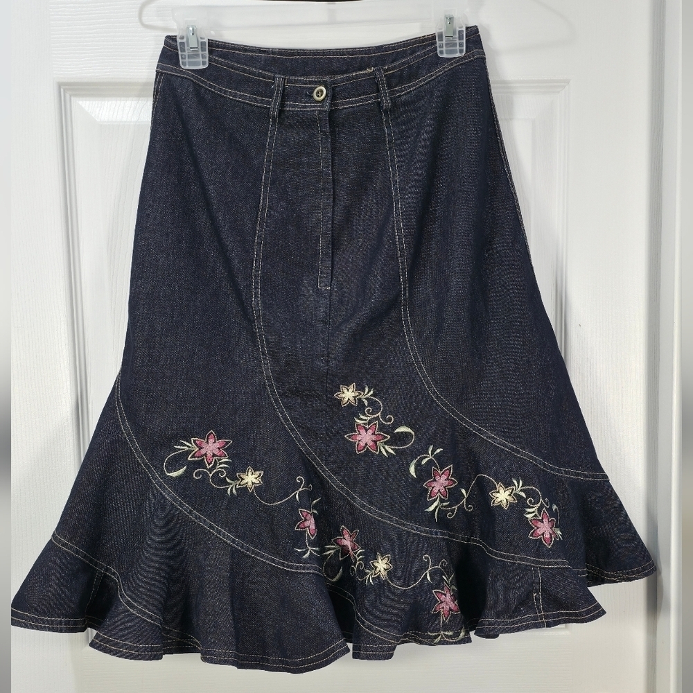 Floral Embroidered Denim Skirt Stretch Fit & Flare Boho XS Vtg Unique - Picture 4 of 7